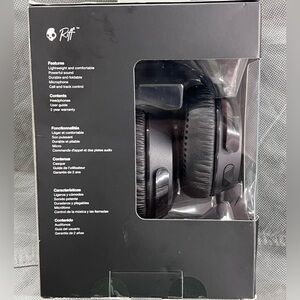 Skullcandy Riff Wired On-Ear Headphones with Mic, Black.